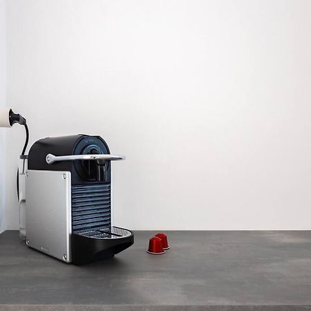 Apartment Isaia - 10 Minutes From Piazza Maggiore ボローニャ エクステリア 写真