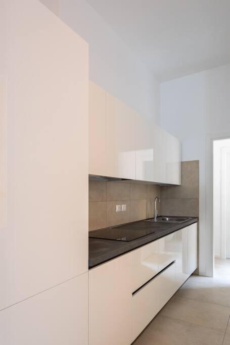 Apartment Isaia - 10 Minutes From Piazza Maggiore ボローニャ エクステリア 写真