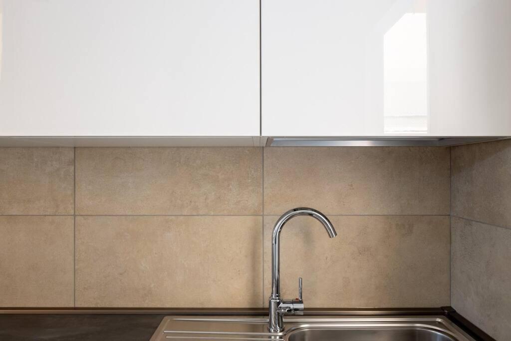 Apartment Isaia - 10 Minutes From Piazza Maggiore ボローニャ エクステリア 写真