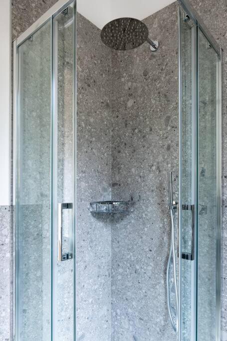 Apartment Isaia - 10 Minutes From Piazza Maggiore ボローニャ エクステリア 写真
