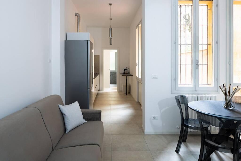 Apartment Isaia - 10 Minutes From Piazza Maggiore ボローニャ エクステリア 写真